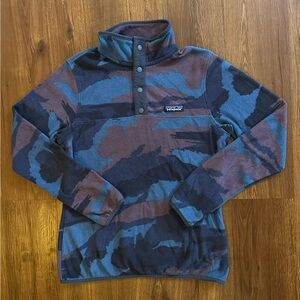 Patagonia Women’s Micro D Snap-T Pullover Blue Maroon Purple Camo Fleece